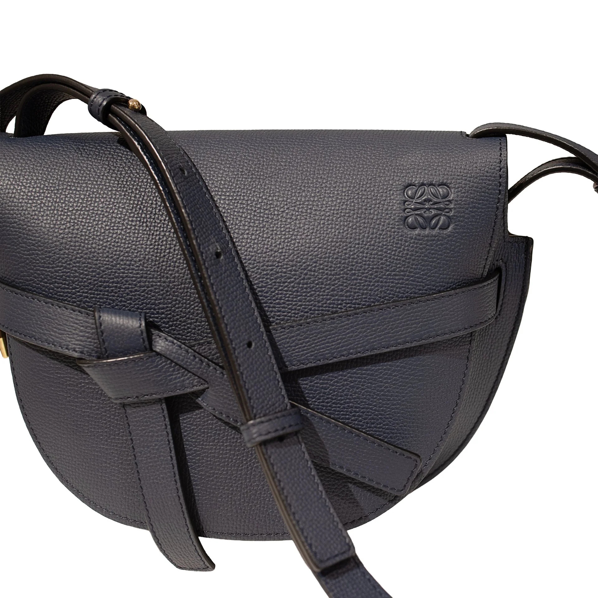 LoeweBlue4.jpg