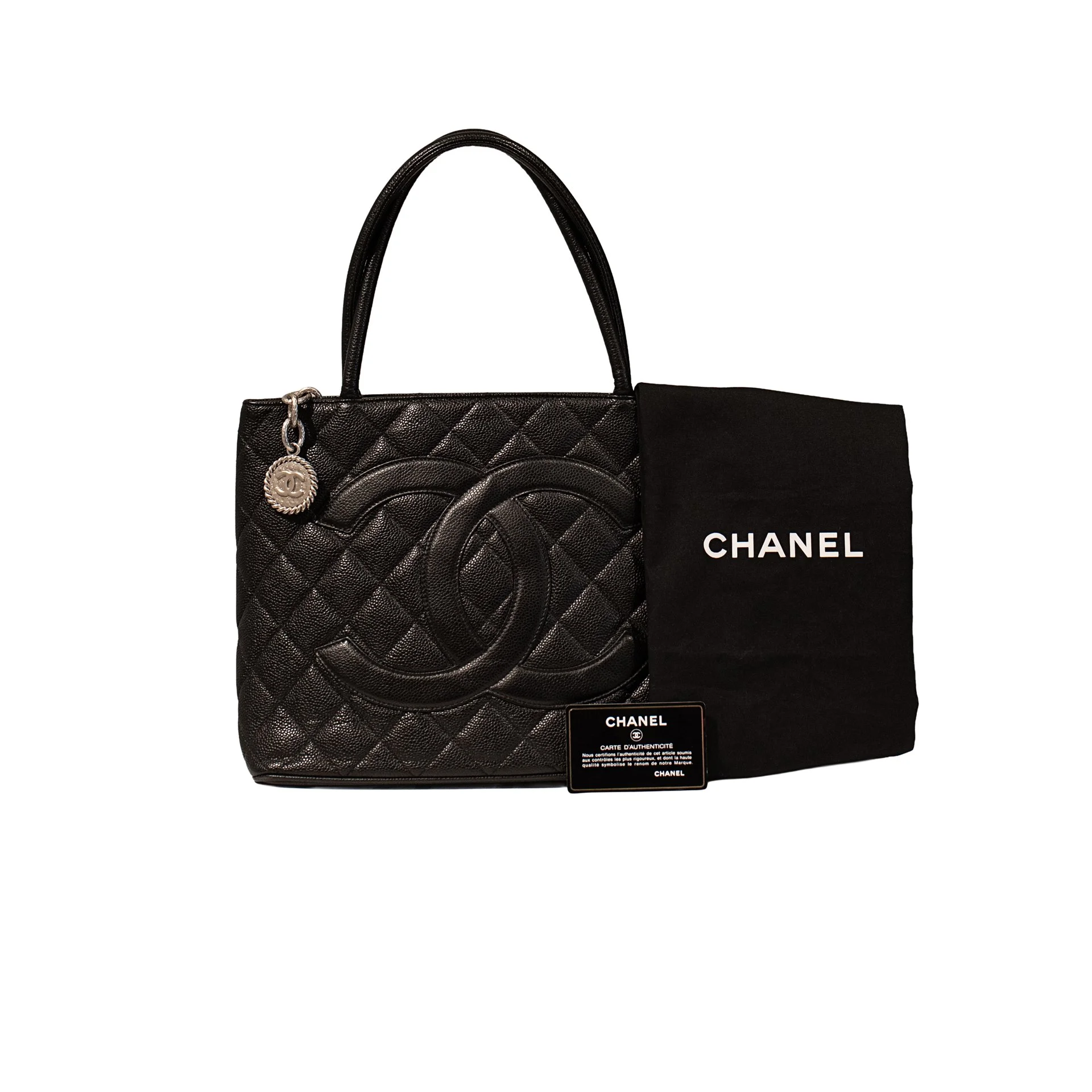 ChanelBlackWithChin11.jpg
