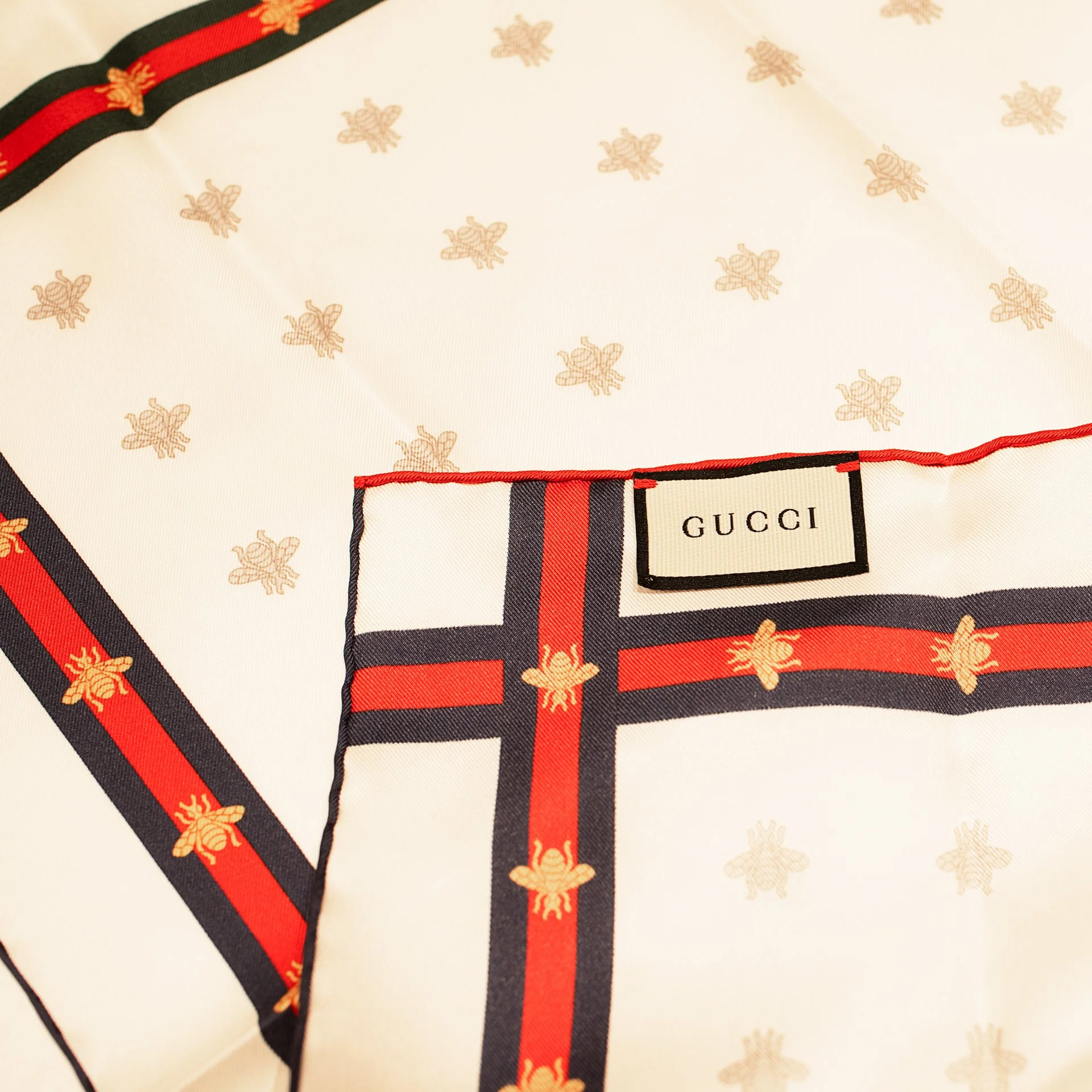 GucciScarfSmall5.jpg