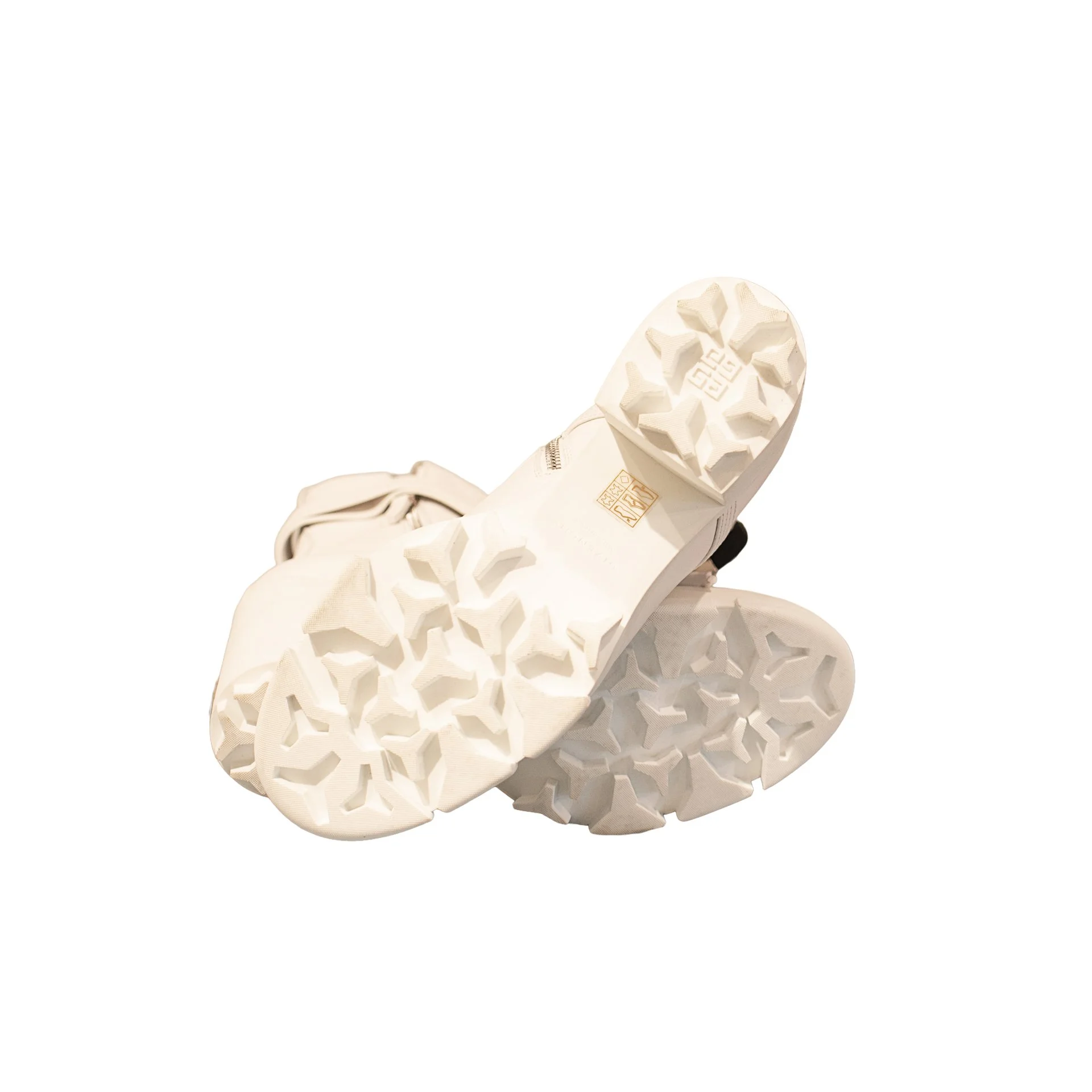 GivenchyWhite9.jpg