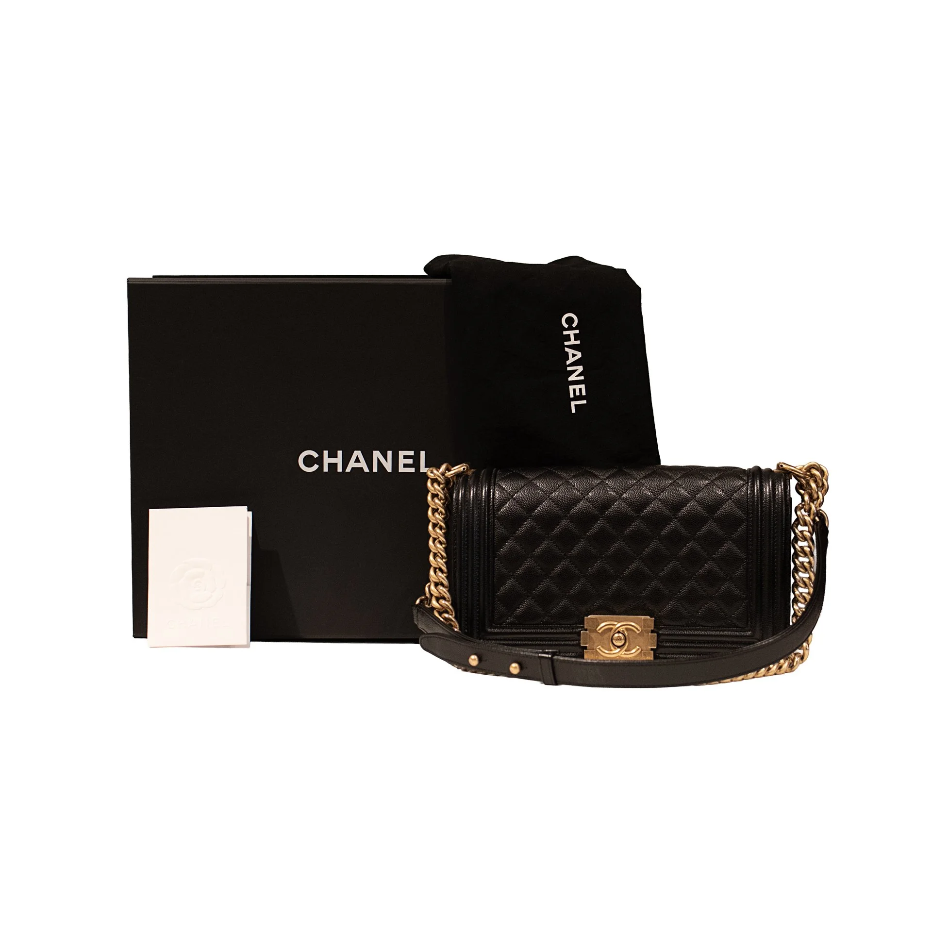 ChanelBlacjBagwithGoldChin10.jpg
