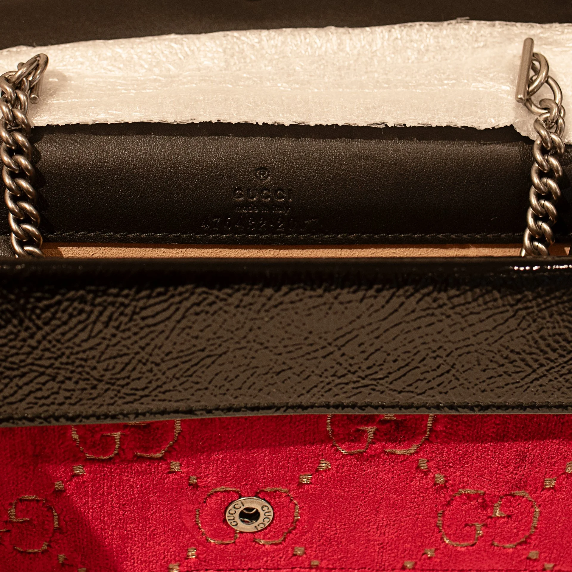 GucciRed10.jpg