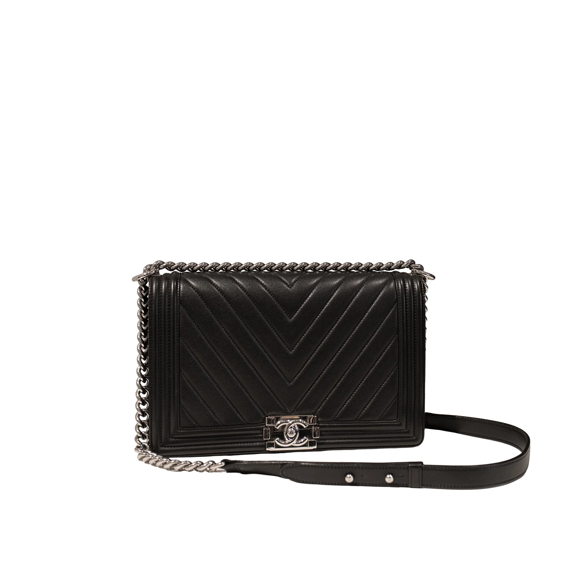 Chanel Boy Bag New Medium Chevron