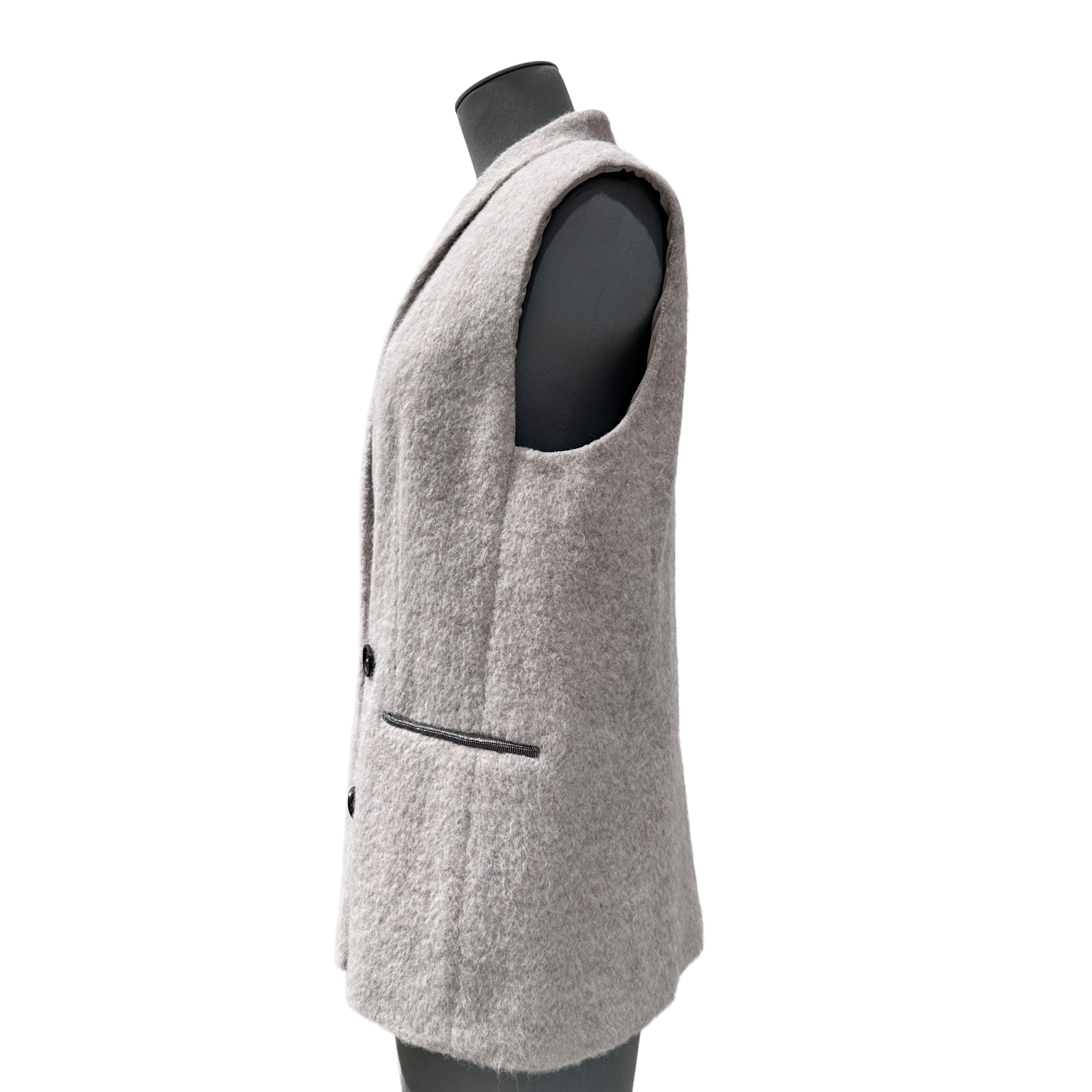 cloths 14 April 2026 at 19.17.46-13.png