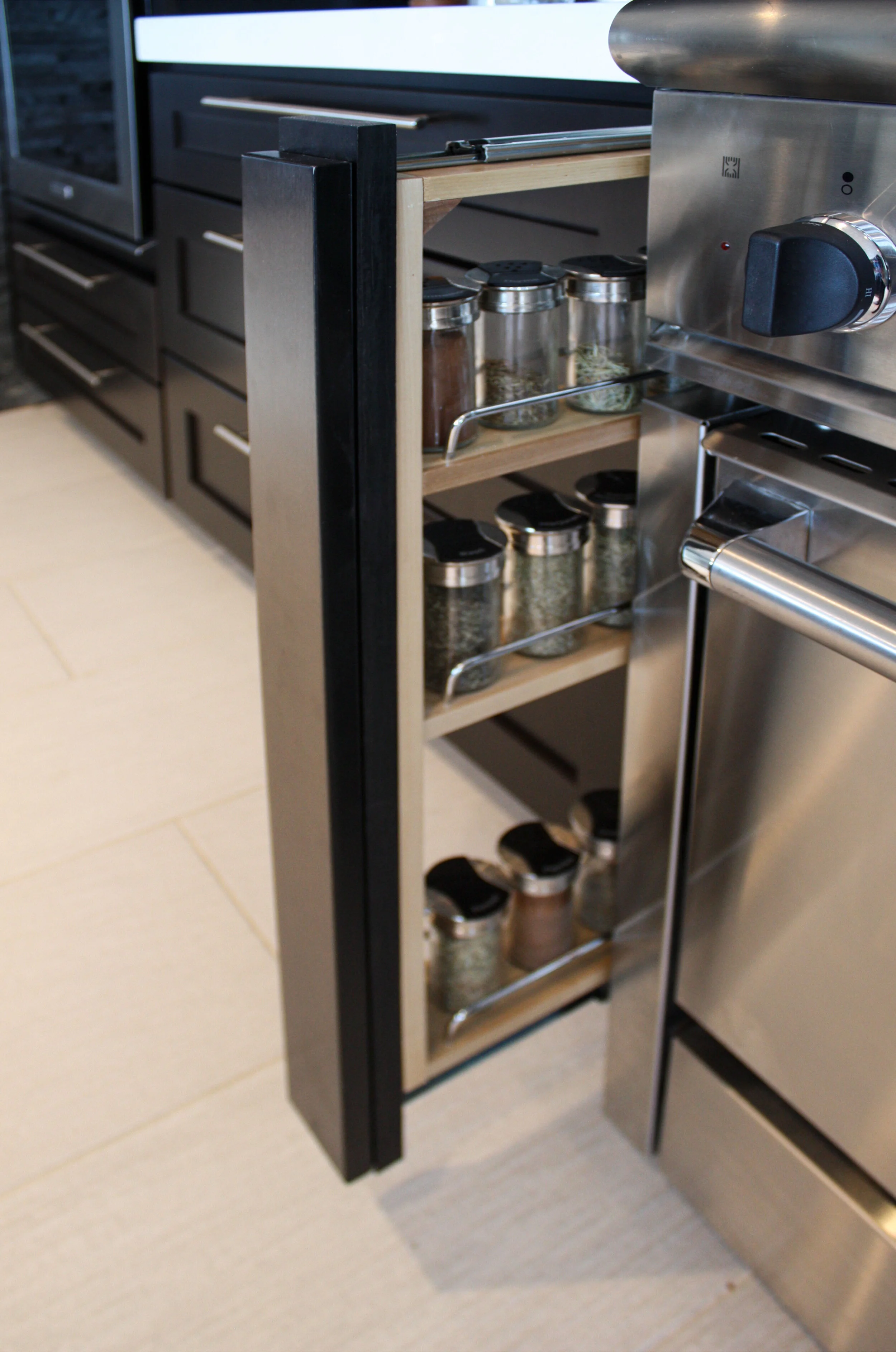 Pull out spice rack cabinet (Copy)