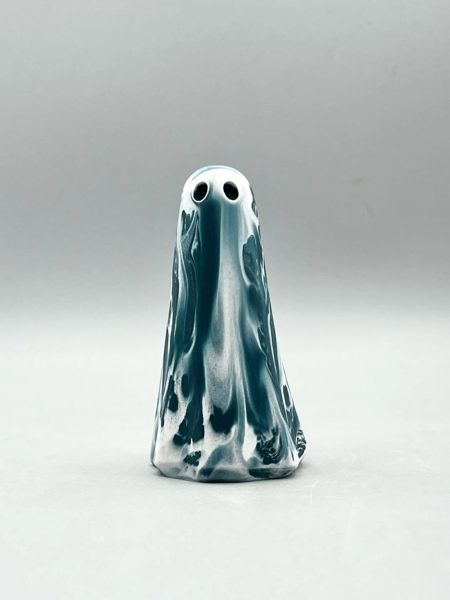 Friday Preview: Online release -The Riverman. Batch of 5,000. &pound;19 + postage. 8x4x5cm. The Bowler hat entry period will be from 10am Monday 23rd to 10am Tuesday 24th March.
Among the colourful characters of Old York were lightermen &amp; waterme