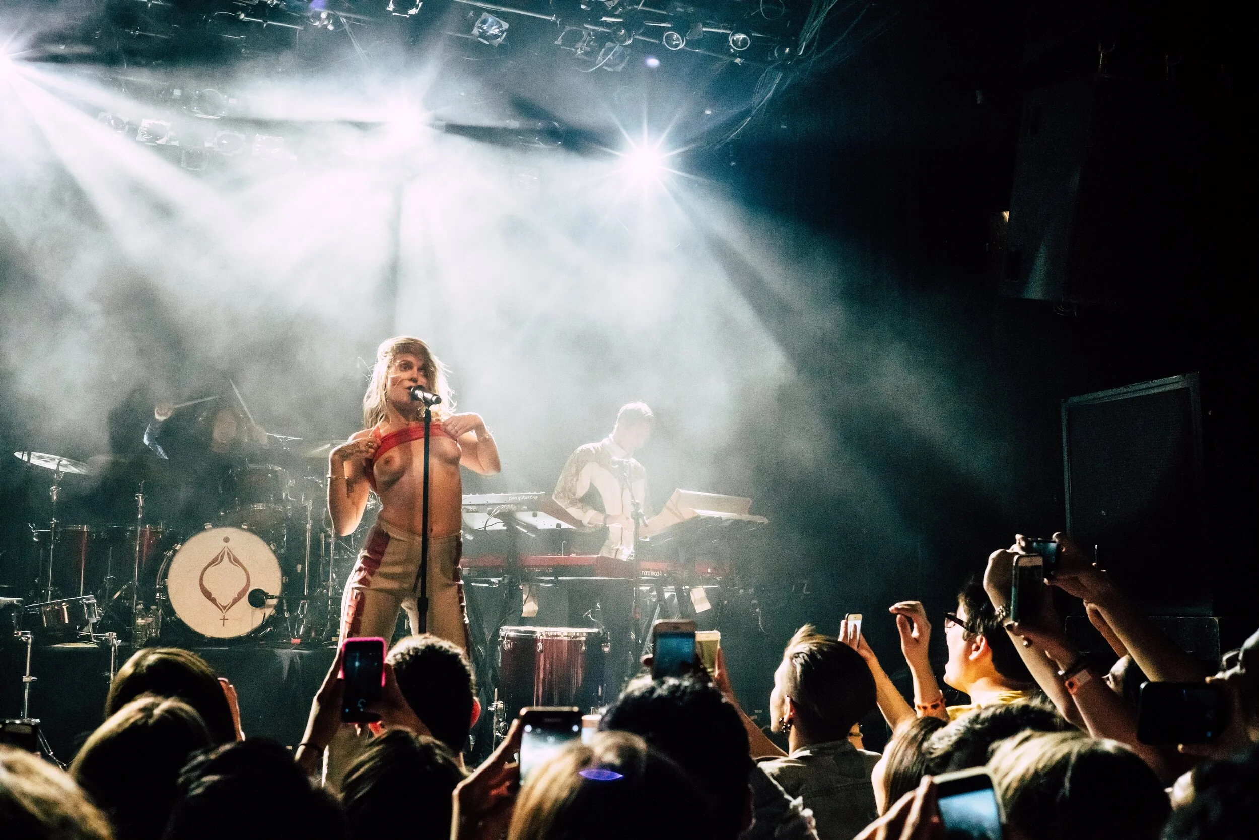 35111831865_d4e347bced_o copy.jpg