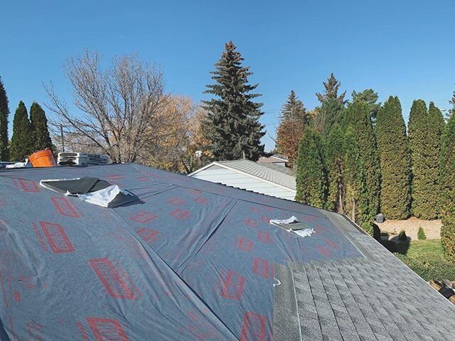 There are multiple components to a quality roof. We make sure every aspect is done properly to ensure it will stand up to whatever Mother Nature throws at it. Give us a call for a free quote!
&bull;
&bull;
&bull;
&bull;
#roofing #saskatoon #renovatio