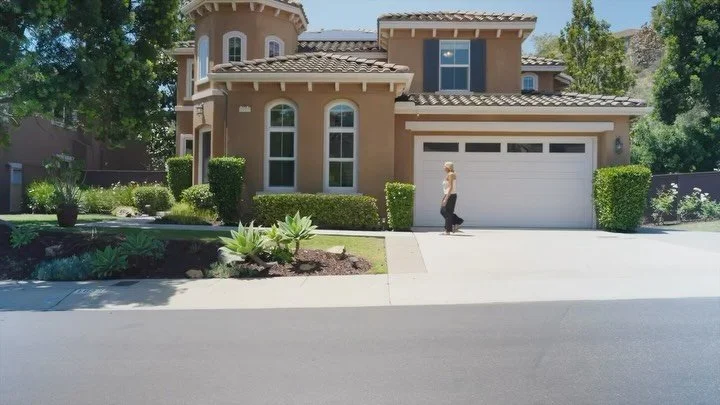 Swipe through to see why some homes feel less like a listing&hellip; and more like a lifestyle people dream about. ✨🏡

1656 Trenton Way is now priced at $1,795,000 and offers a rare combination of privacy, warmth, character, and one of the most soug