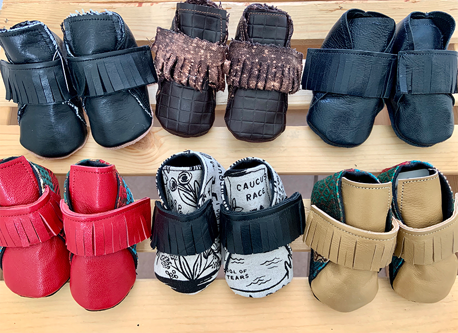 Shoes - Collection of 6 crib shoes.png