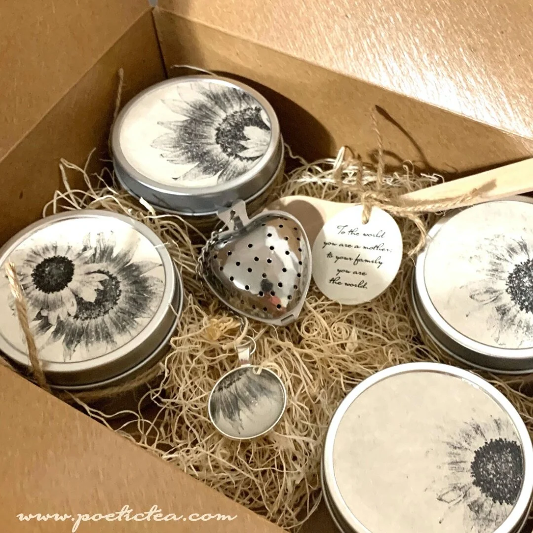 The Quatrain Tea Gift Box