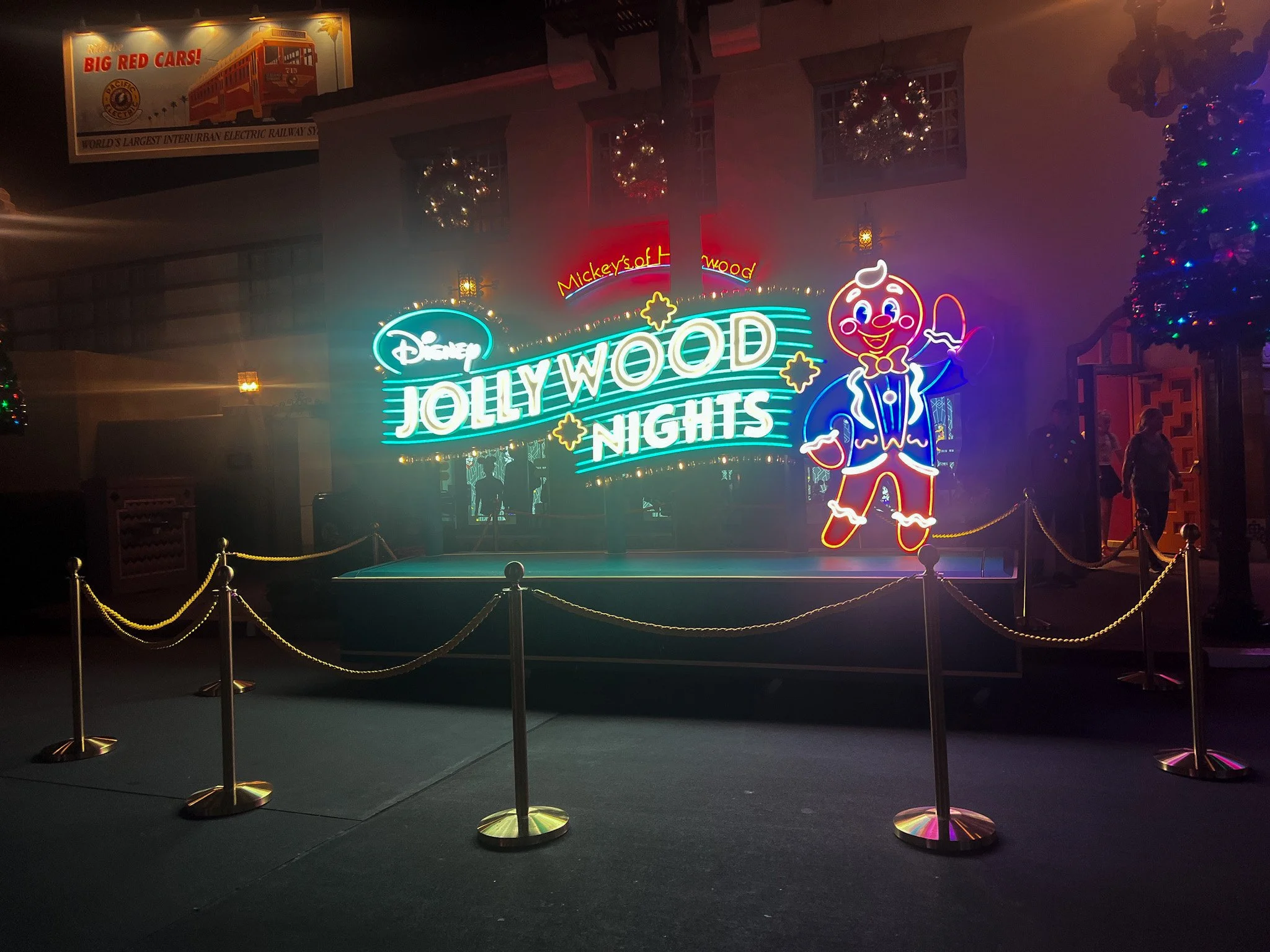 A Complete Review of Jollywood Nights | Kids at Jollywood Nights ...