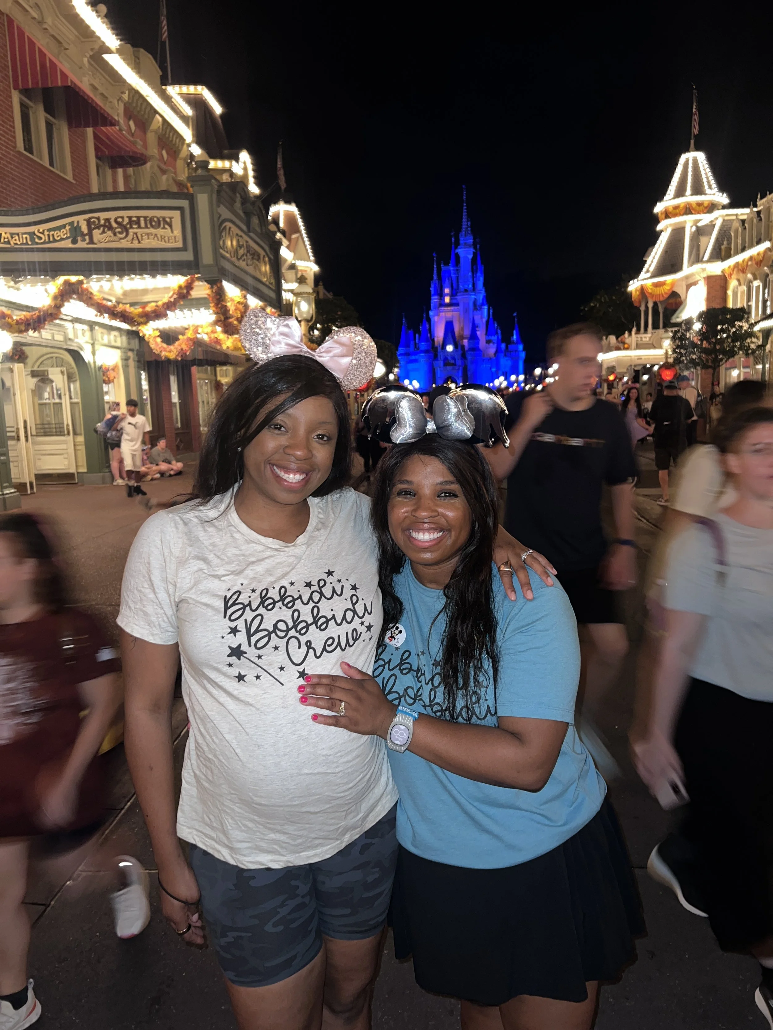 A Complete Guide to Being Pregnant at Disney World and Disneyland