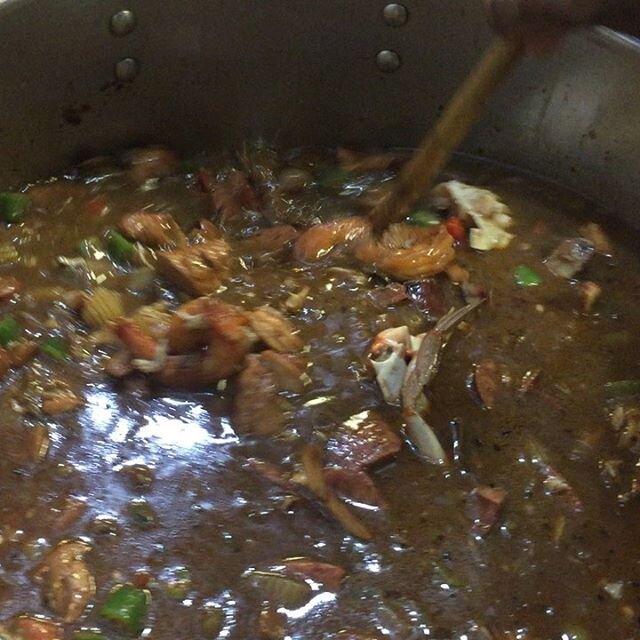 Round 2 Of Gumbo!!! Come and get it!! Grab a little que while you&rsquo;re at it too. 
#easterweekend #covid15weight #litsi