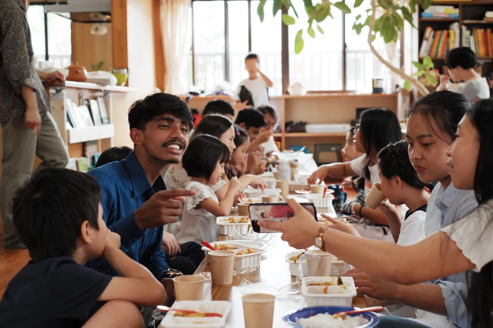 留学生と小学生の 食の異文化交流会 Jimbunas