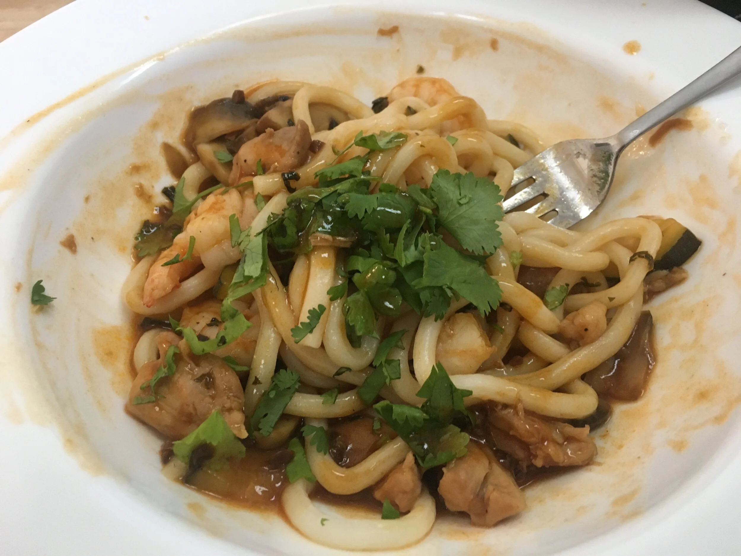 Pad Thai Noodles with Chicken & Shrimp with Veggies Recipe