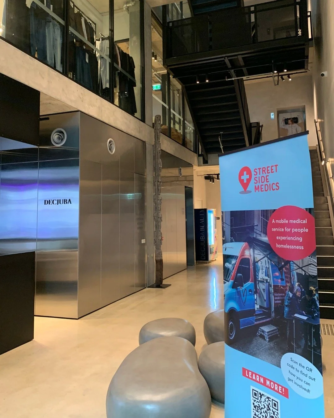 A different kind of clinic for us 🚑👋

Earlier this week, the SSM van spent the morning in Cremorne delivering flu vaccinations for our friends at @decjuba. It&rsquo;s not our usual set up, but it was a great chance to connect and share more about o