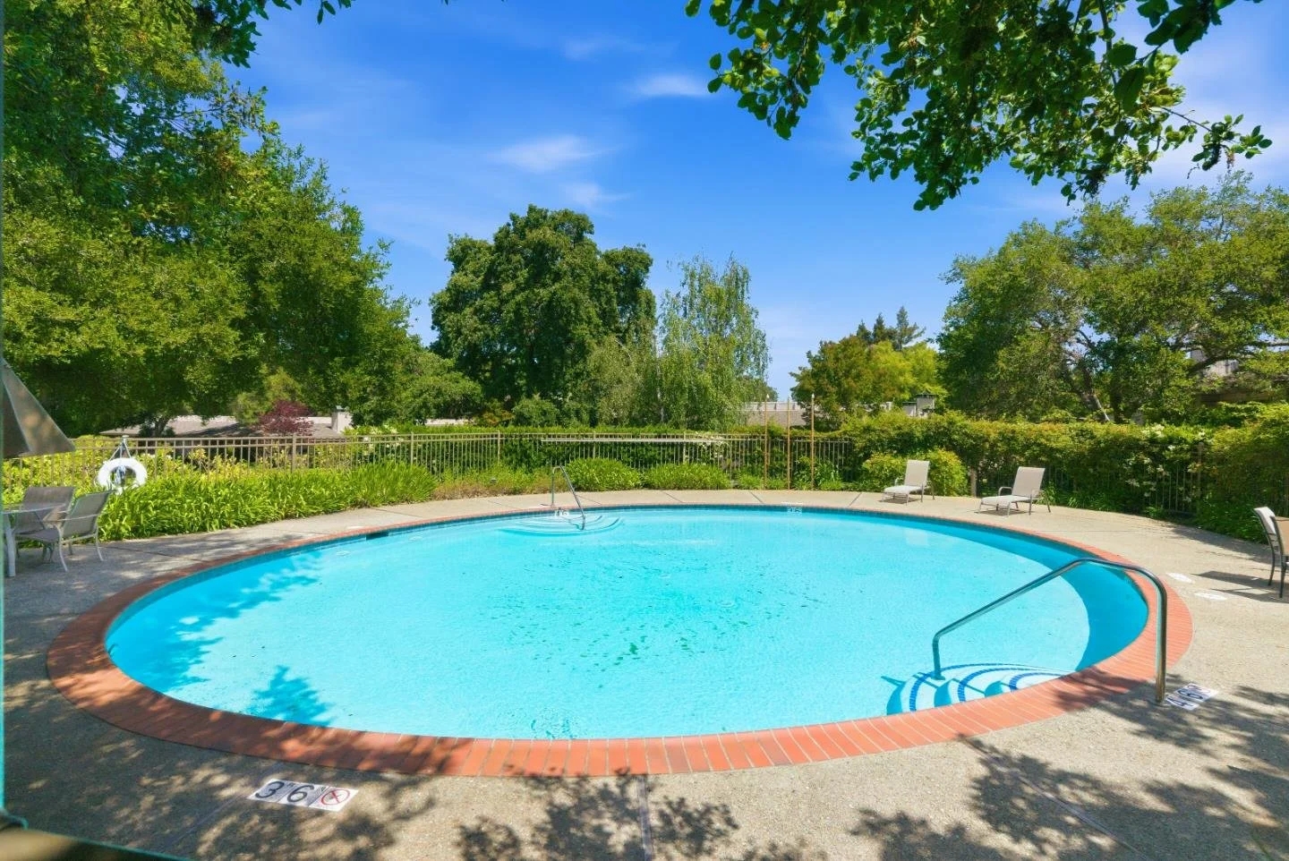26 Deep Well Ln pool2.jpg