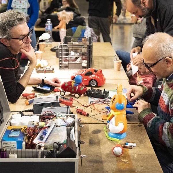 newkind-repair-cafe.jpg