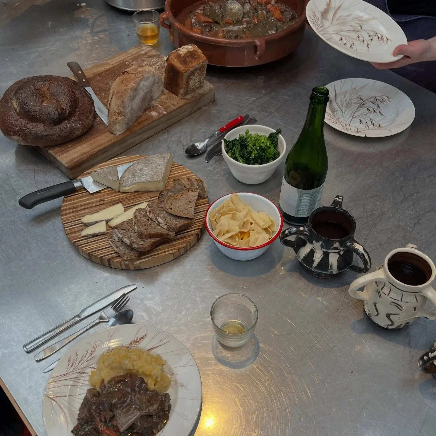 A kitchen lunch @silva.wakelyns &hellip;thank you Nic and Lindsay😋 talking food and events this coming year. I shared news from @therealcheeseproject about the inaugural Earth Market this July in Long Crendon, Buckinghamshire. Keep your eyes peeled 