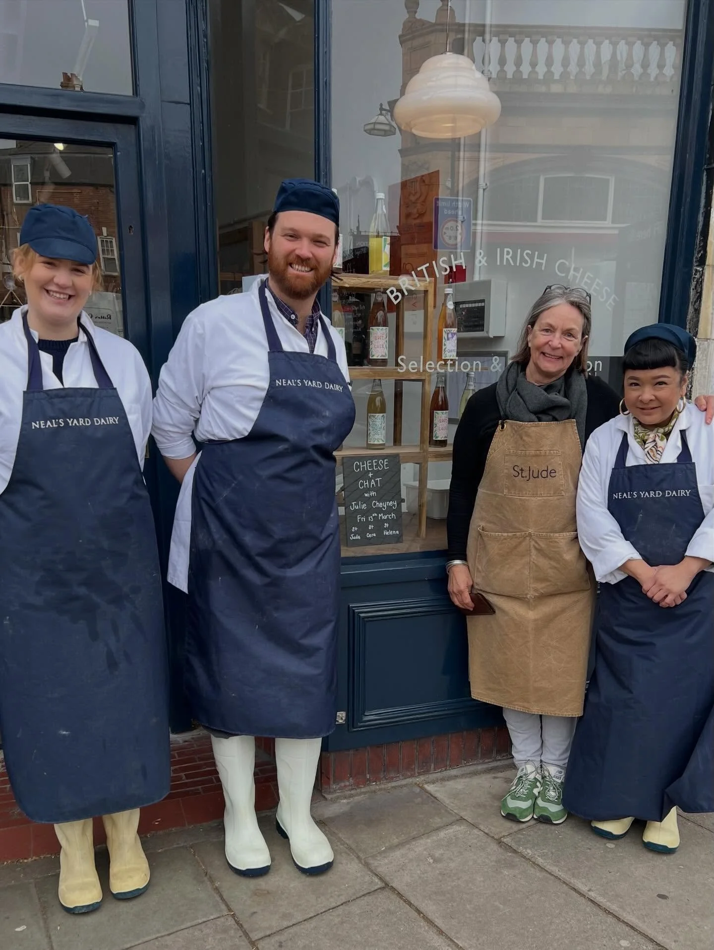 Spending time @nealsyarddairy today, first with Tim, George and Anna at Barons Court and then heading up to Covent Garden 🤩