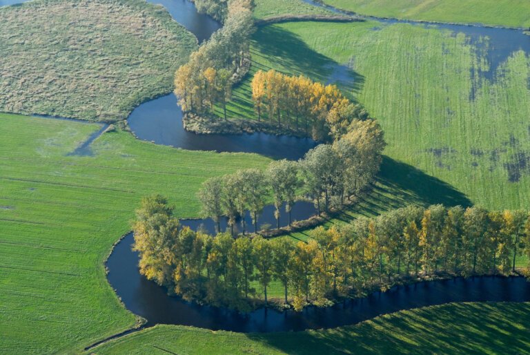 Fuel Cells Power Water Level Gauges on Rivers