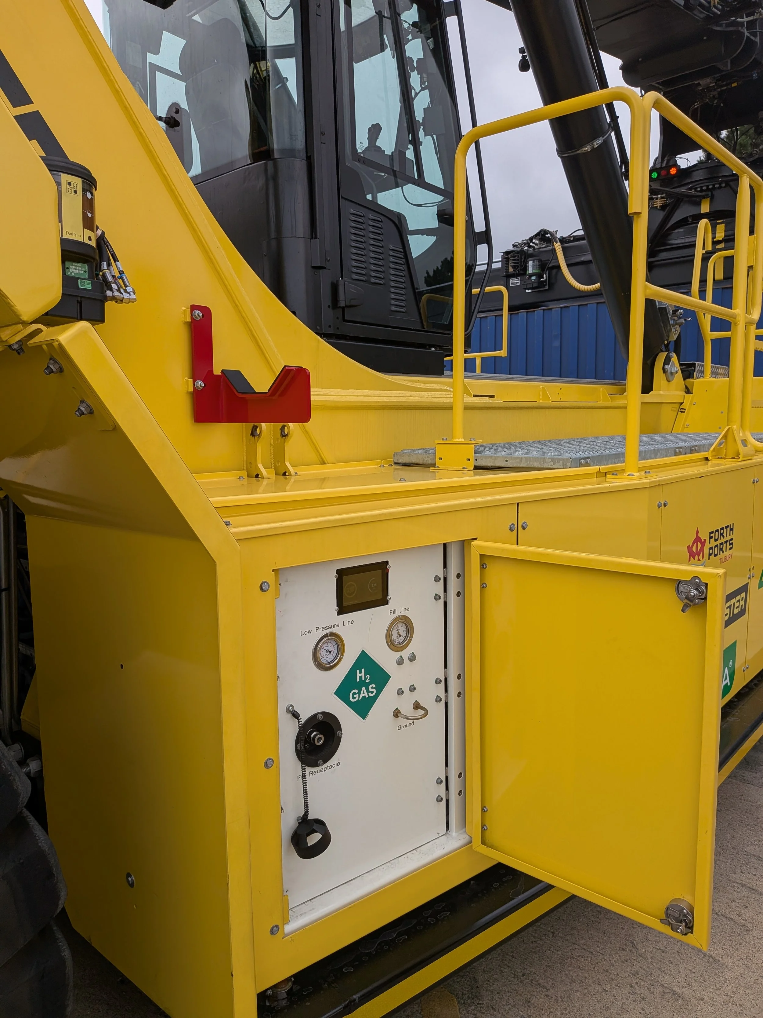 FCSL CEO at UK's First Hydrogen Fuel Cell Powered ReachStacker