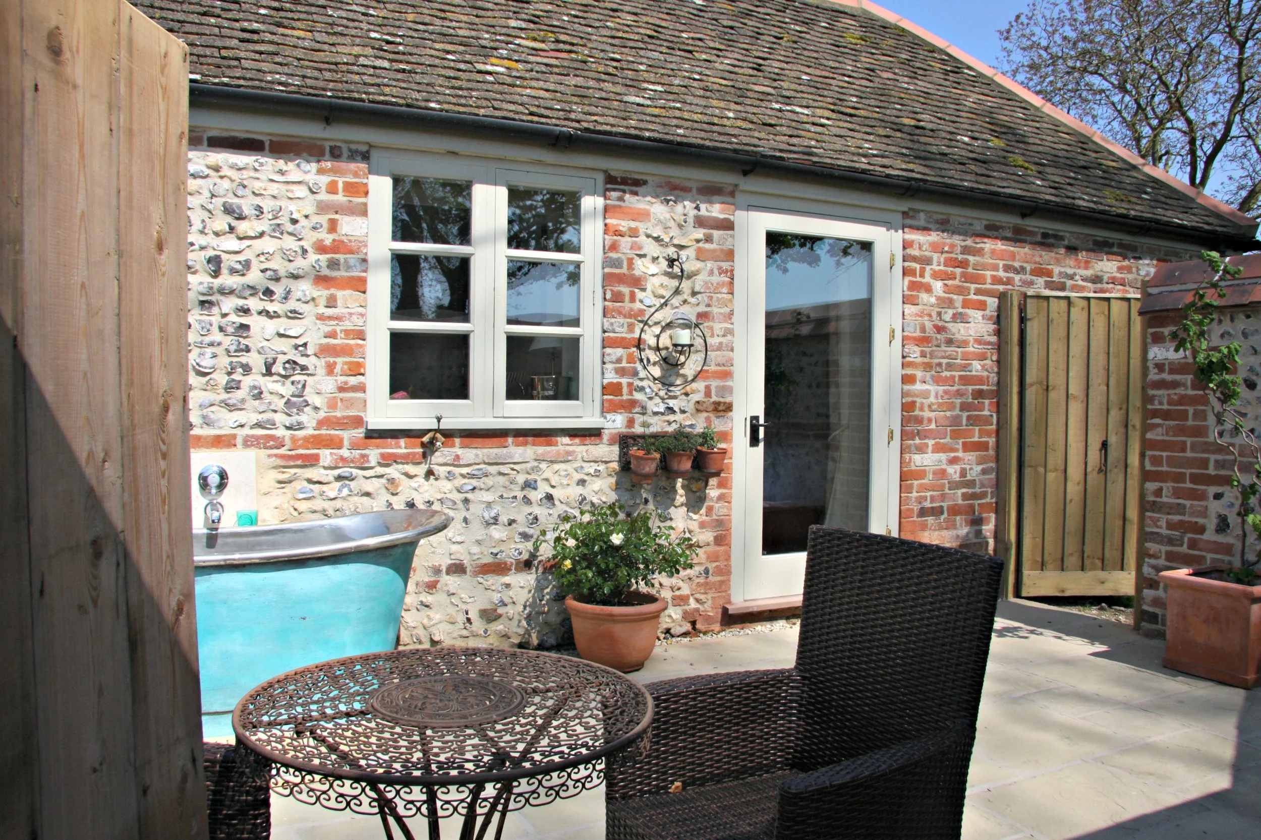 Bothy Courtyard.JPG