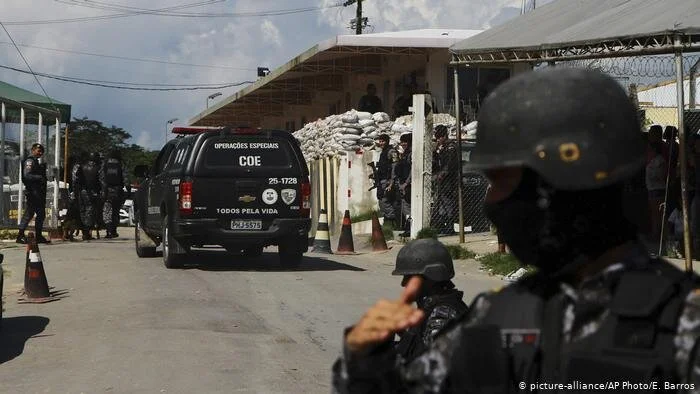 The (De-)Securitisation of Brazilian Borders: A Descriptive Framework to Draw Normative Conclusions