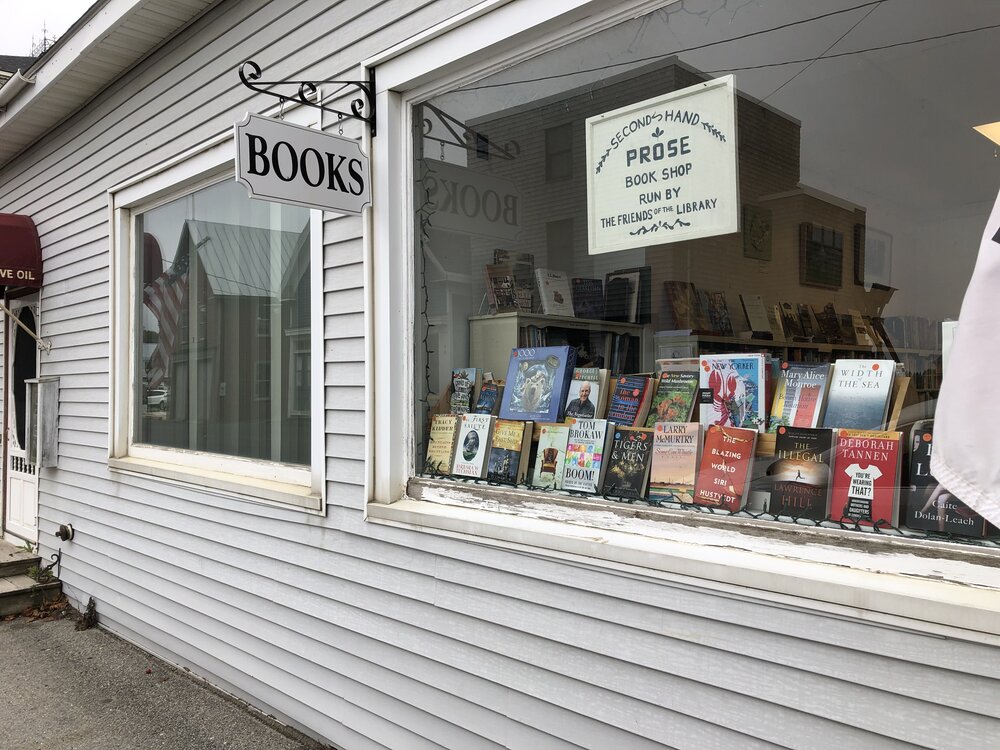 vinalhaven bookstore.jpg