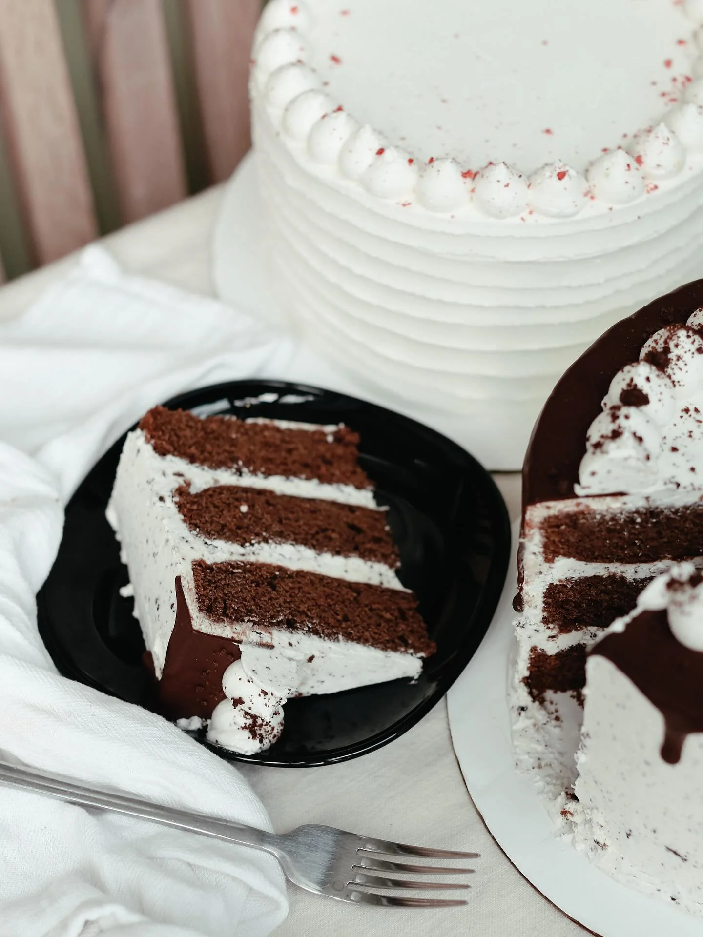 C A K E 🍰 

We&rsquo;d love to make you a cake for your next celebration or event! Click the link in our bio to place a custom order today. 

Inquiring about weddings? Please fill out the wedding intake form also in our bio!

We cant wait to make yo