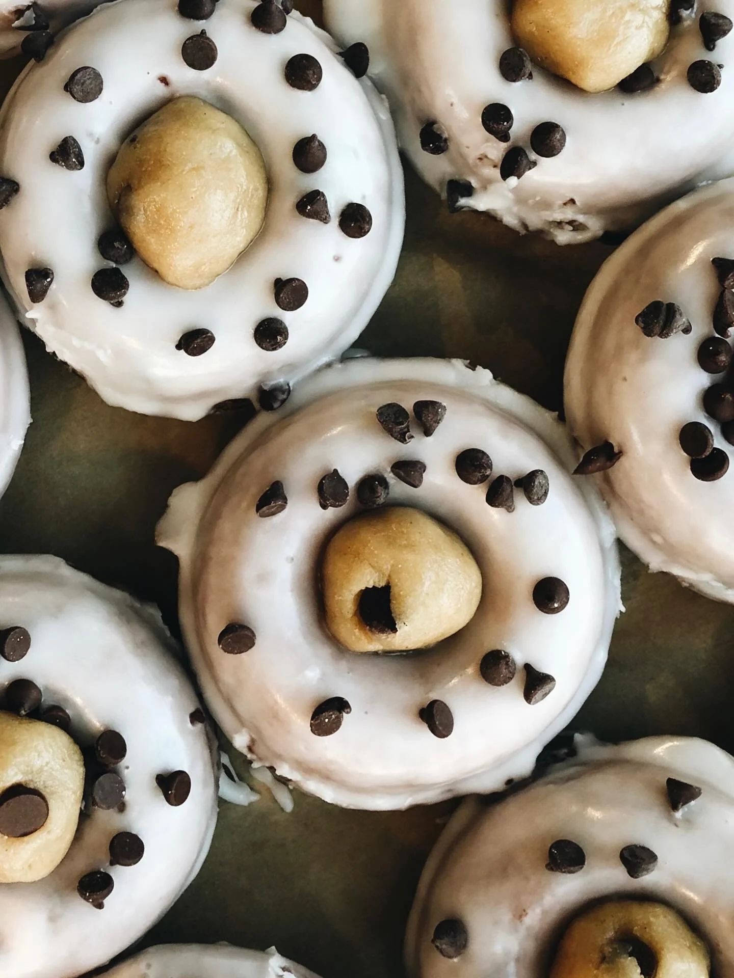 COOOOOOOOKIE 

We&rsquo;ve got Cookie Dough Donuts this weekend y&rsquo;all 🍪