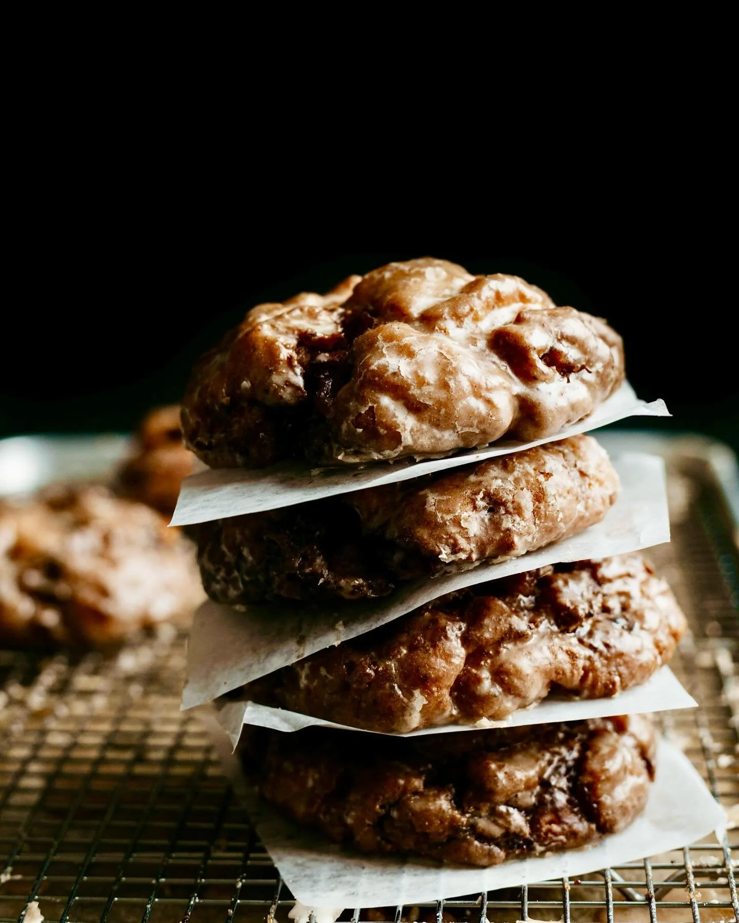 dem fritters are lookin&rsquo; g👀d

here til 4pm