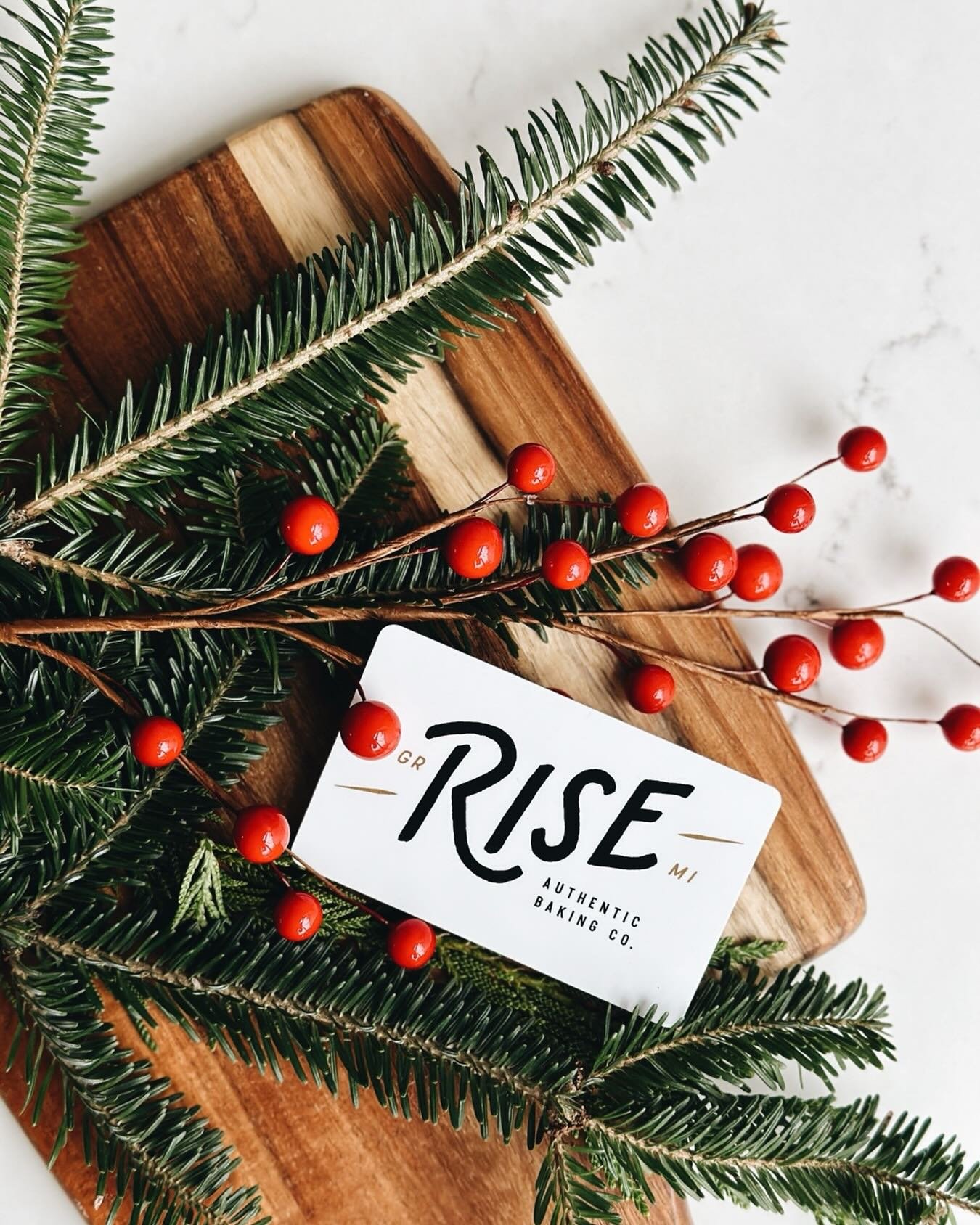 Listen. A gift card to a local business is an ELITE holiday gift. 
Low effort on your end, high reward for the recipient, and a warm hug for your local business owners.

Stop in the shop or click the link in our bio for an e-gift card!

(psssst you c