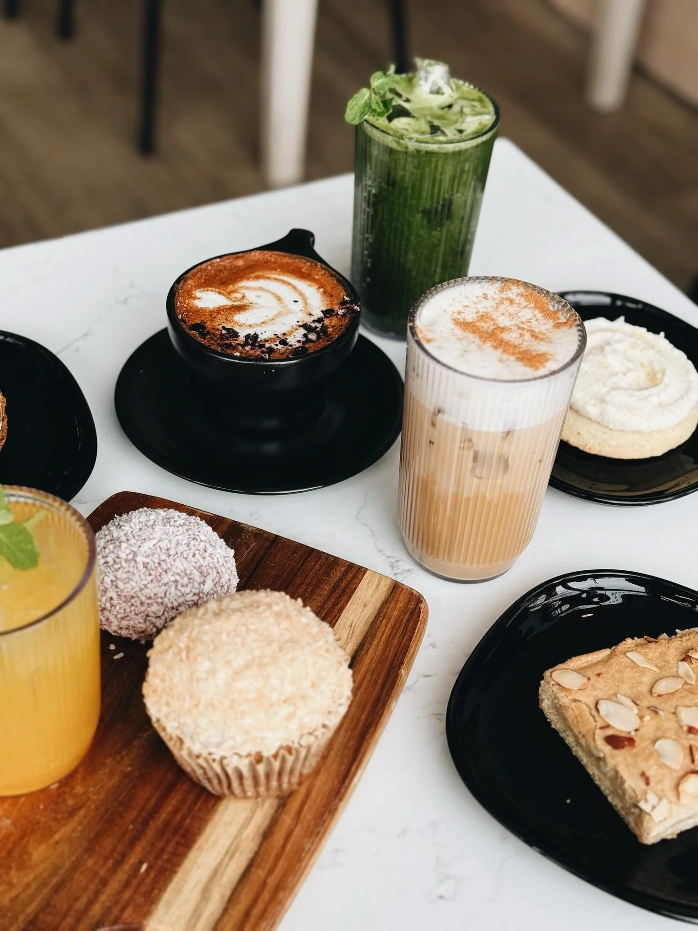 Grab a friend, fill a table with treats and drinks, and have yourself a proper spring day 💞

Weathers lookin&rsquo; up (today anyways haha).

Here til 5!