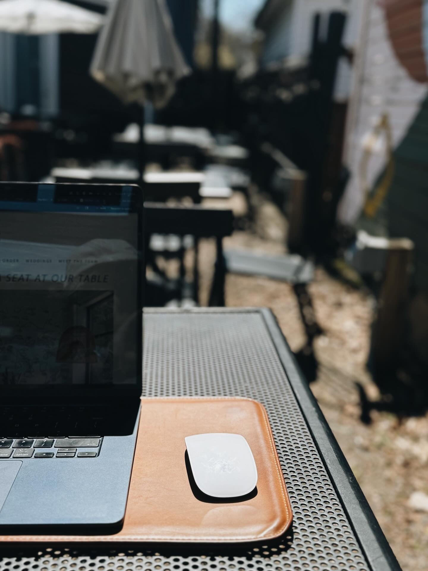 The patio is OPEN!
It&rsquo;s perfect out here this afternoon!! 

✨