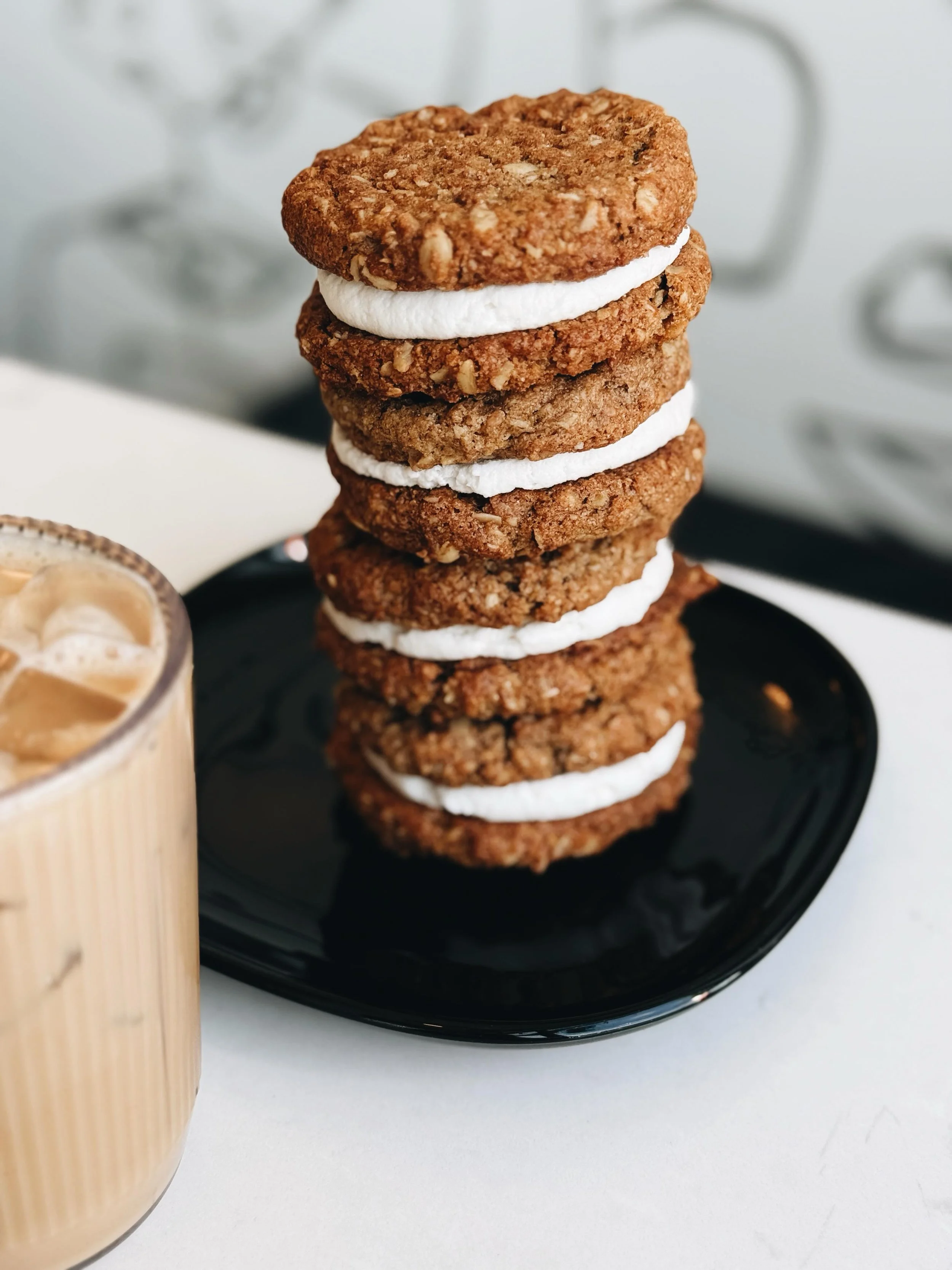 Happppy Monday-ish Tuesday! 

We&rsquo;ve got treats and coffee to keep you fueled all week.

Pictured are a fan favorite &mdash; the oatmeal cream pie ✨
Come try one paired with an iced latte and thank us later!