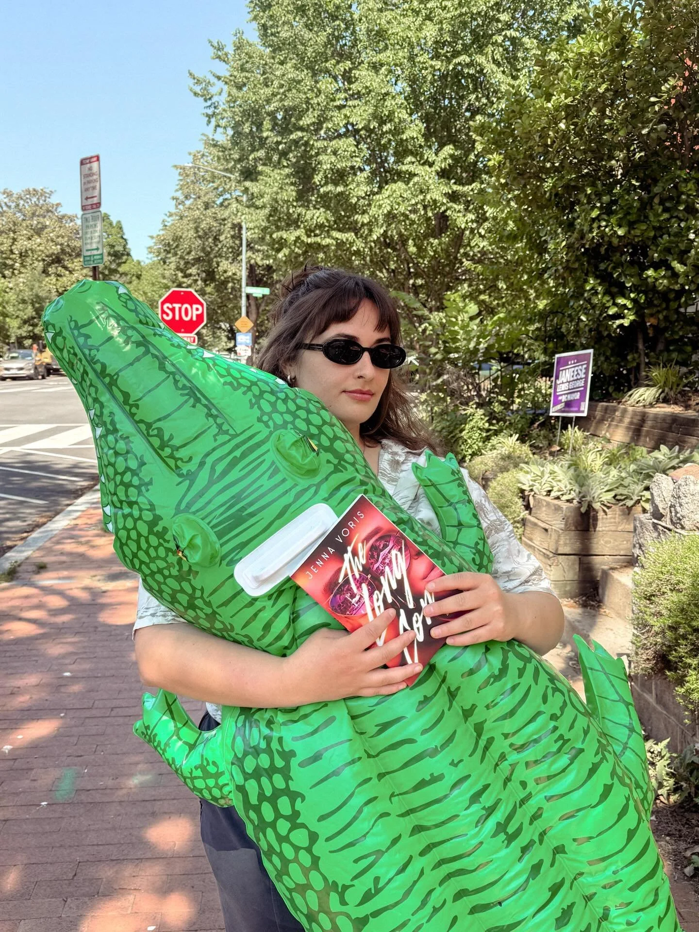 The Long Con is officially out in the world and Florida Man&trade;️ is quaking in his boat shoes 🐊

This book was born during a year of low lows and constant, debilitating rejection. I felt lost and unmoored and decided that if no one else wanted to
