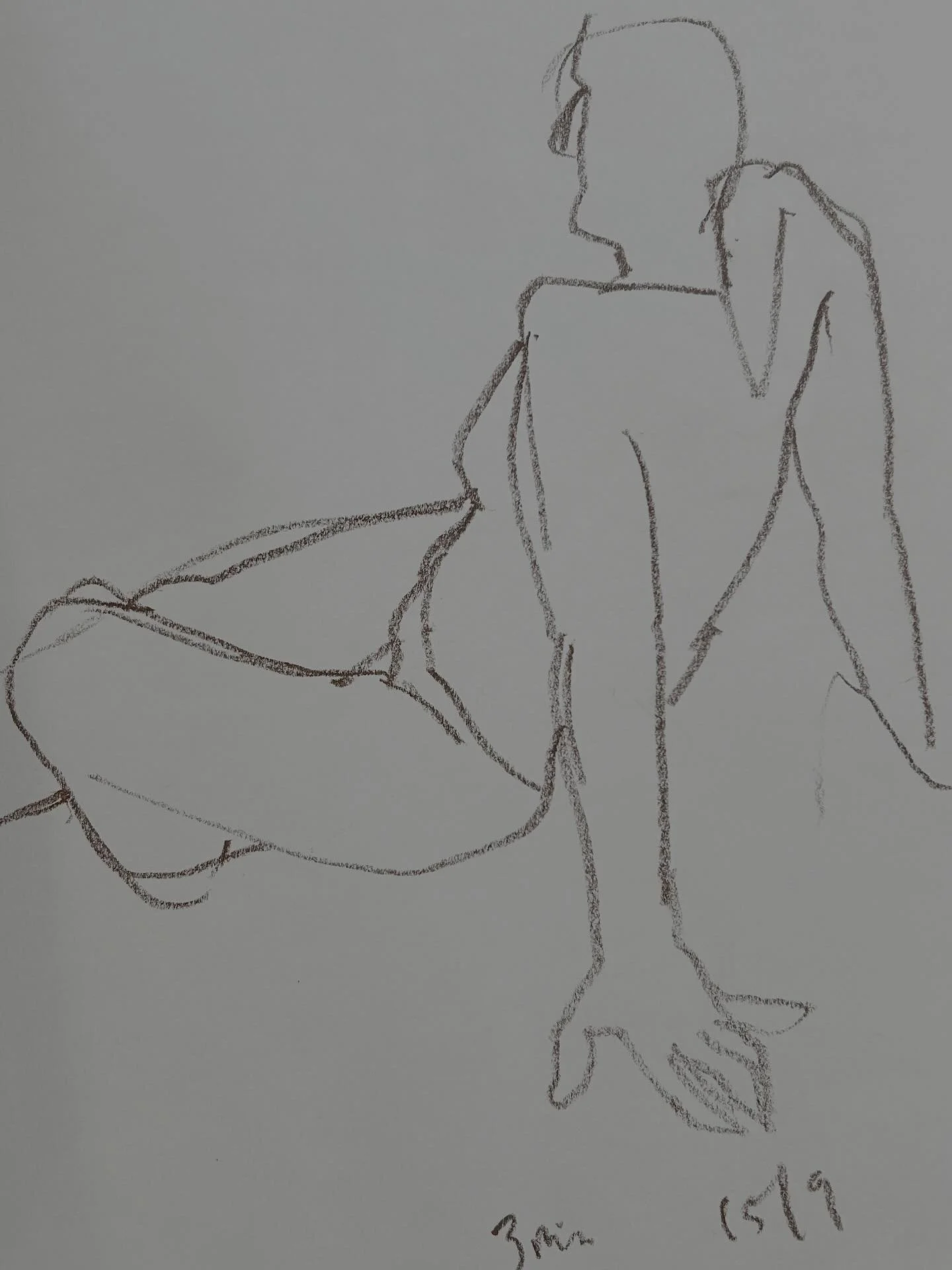 Life drawing has restarted! On the start line and I fear a few false starts! Always feels rusty after a few months off!
#beginningagain #lifedrawinggroup #3minutewarmupdrawings #stubbysticks #onthestartingline