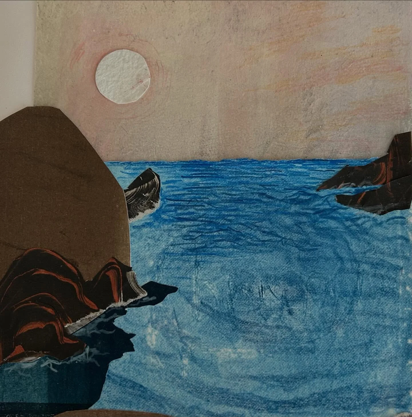 Wolf Moon this morning 07:45 Hele Bay- setting as we swam today.
#wolfmoonswim #printoffcutcollage #repurposeprints #handmadememories #helebay