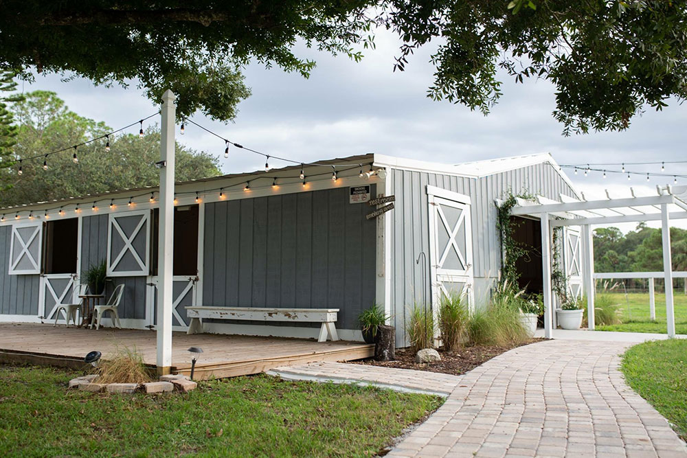 Twisted_Oak_Farm_Barn_Venue_3.jpg