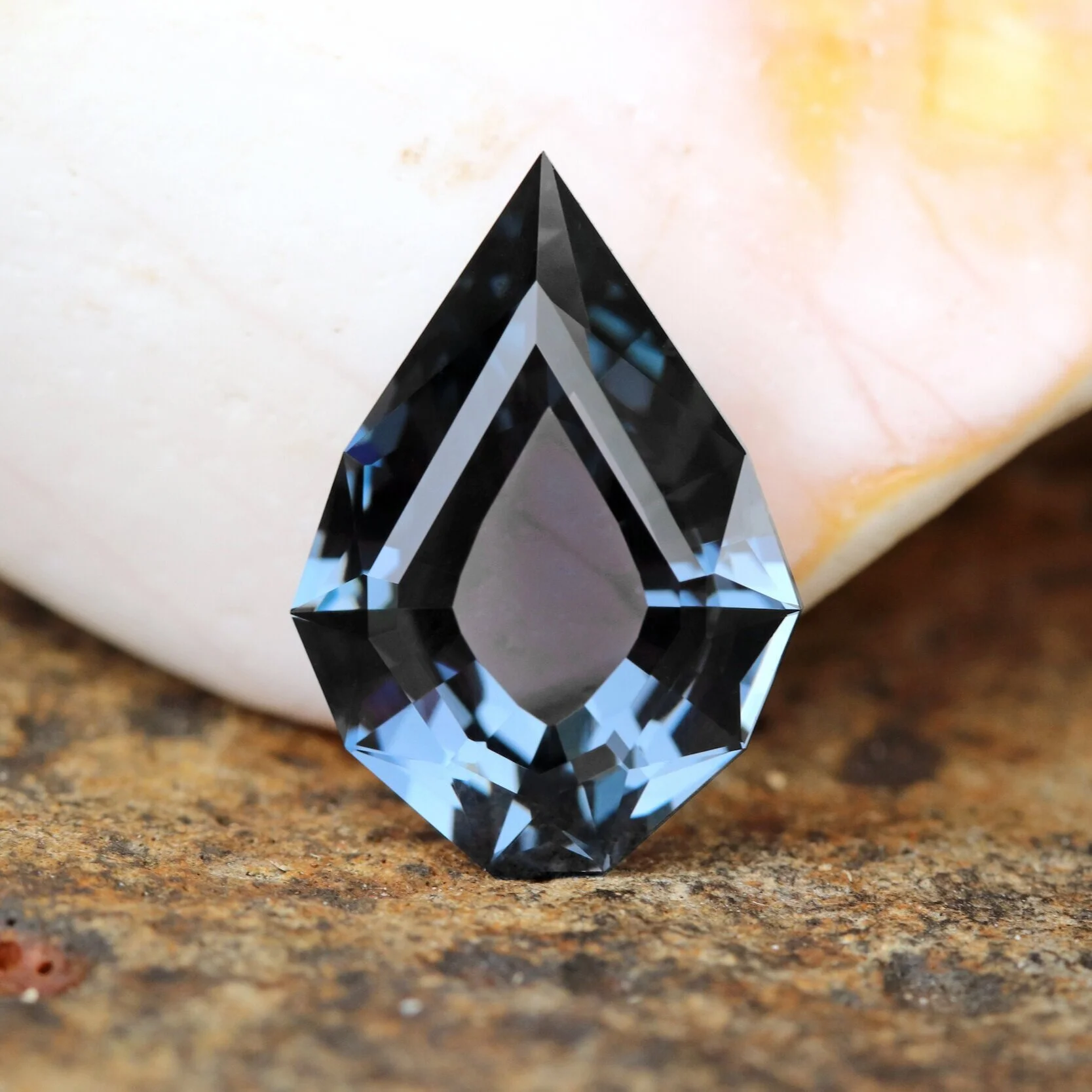 Tanzanian blue geo pear spinel