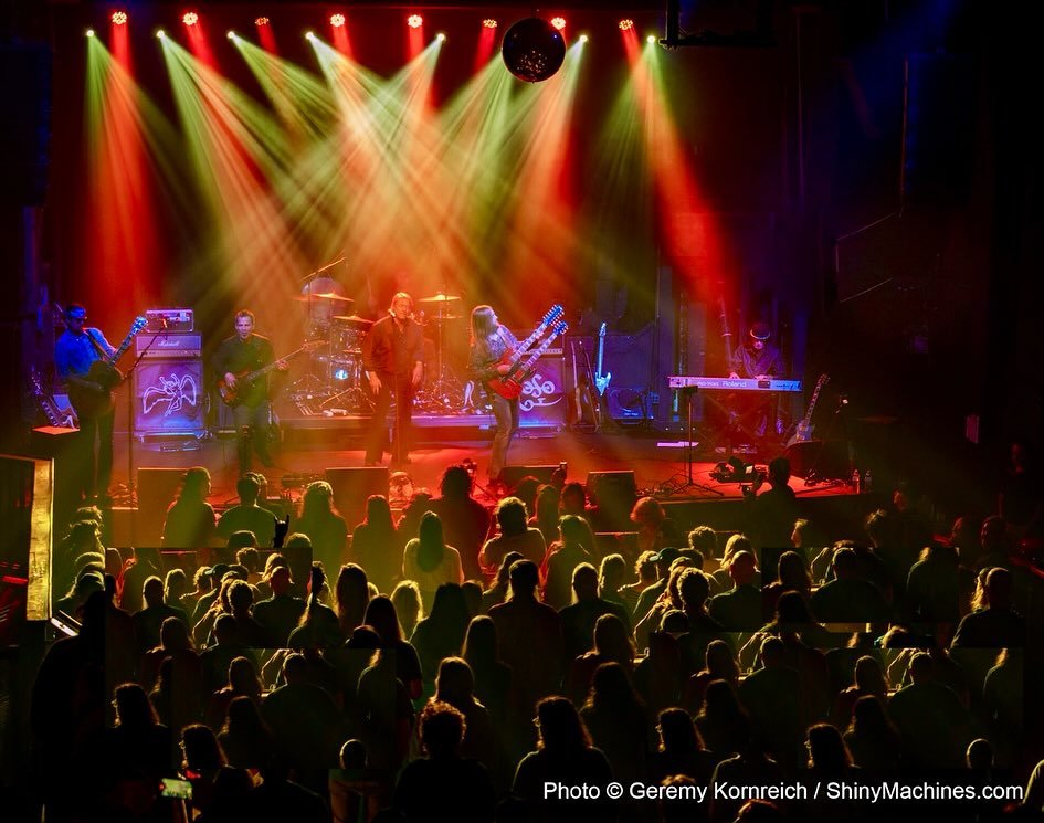 ⚡️Some killer stage shots from our show at the Aggie Theatre, 5/27/25. 📸 by Geremy Kornreich ☄️

#tenyearsgonelive #ledzeppelintribute #photos #aggietheatre #colorado #gettheledout #photography #livemusic #band #concert #photoshoot #redrocks #zoso #