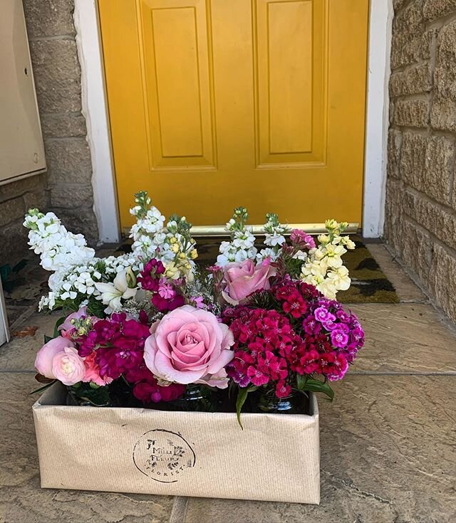 It&rsquo;s been another busy day of flower delivery&rsquo;s including this gorgeous box of scrummy jam jars! 🥰
