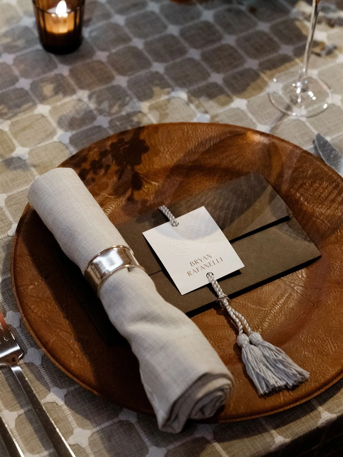 There&rsquo;s something especially magical about fall gatherings &mdash; the warmth of candlelight, the richness of seasonal florals, and the anticipation as guests open a beautifully crafted menu.

For this event, we created a wrapped menu design th