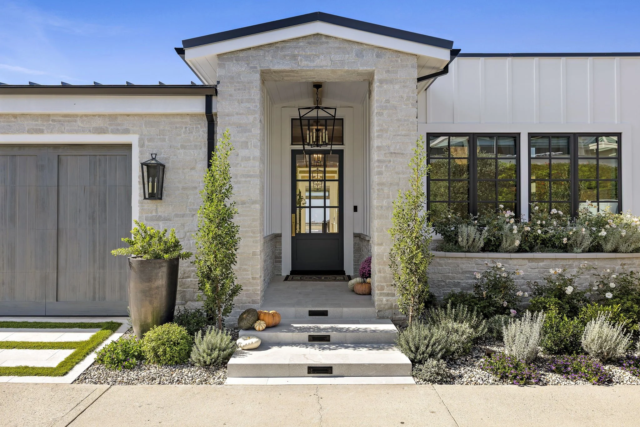 7-web-or-mls-33721 Brigantine 7.jpg