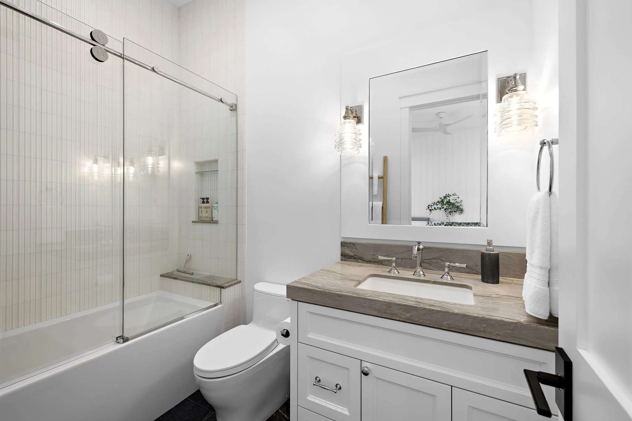 27-web-or-mls-33721 Brigantine 27.jpg