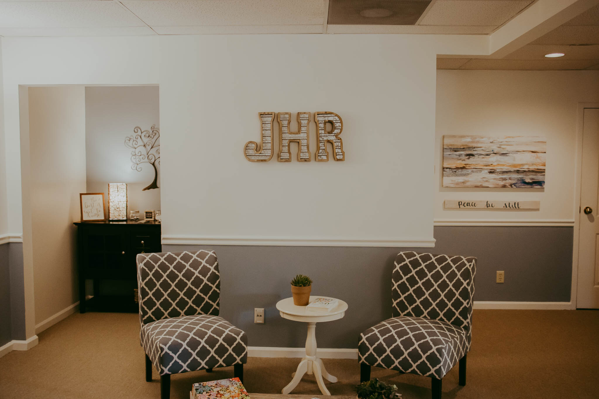 Counseling-room-comfy-jhr-plants.jpg