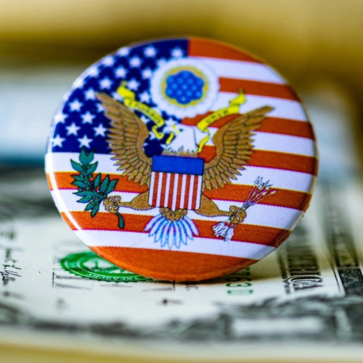 SERVING AMERICA, STRANDED ABROAD: THE GOVERNMENT’S DUTY TO ITS DIPLOMATIC COMMUNITY