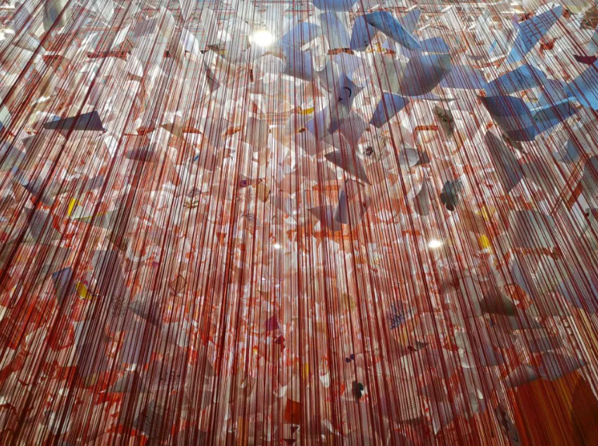 En revenant de l'expo : Chiharu Shiota – Beyond consciousness à Aix-en-Provence (by Jean-Luc Cougy)